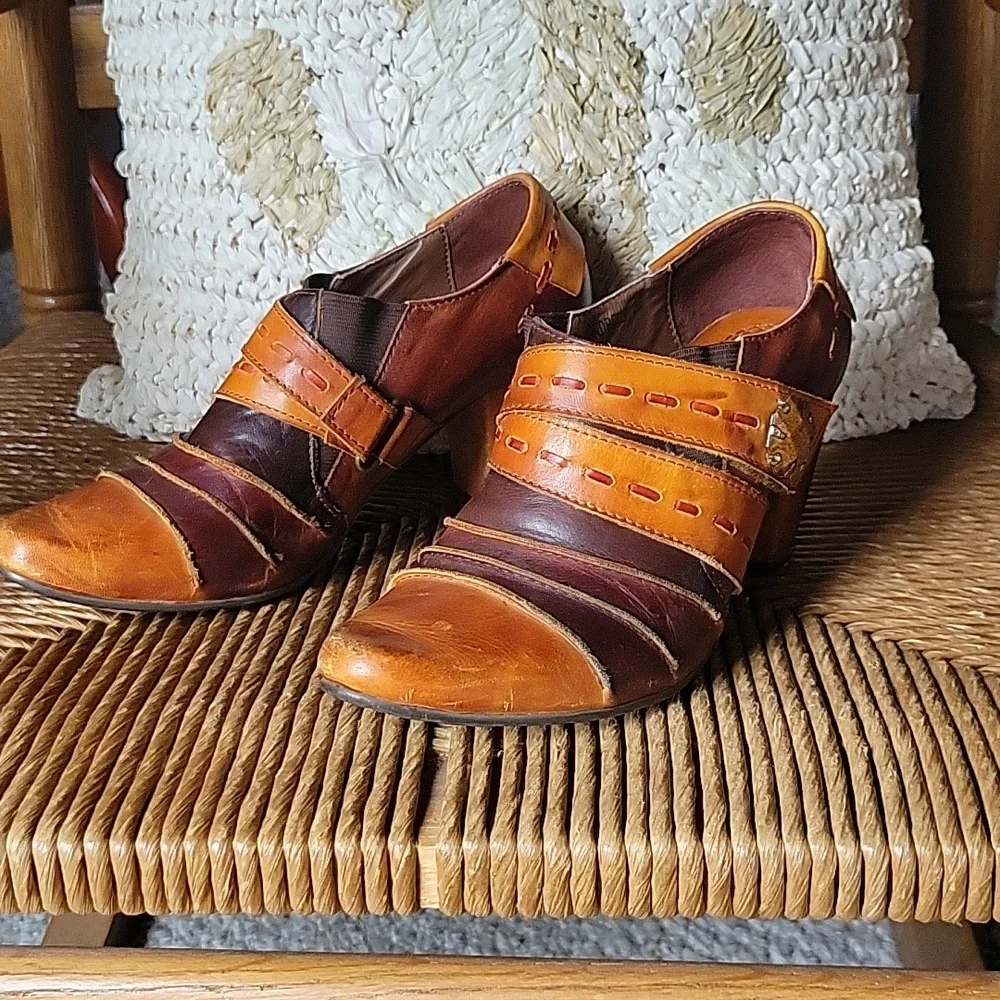 Spring Step, Wonderous, Artsy Boho Whimsy Bootie, size 37 EU, 7 US